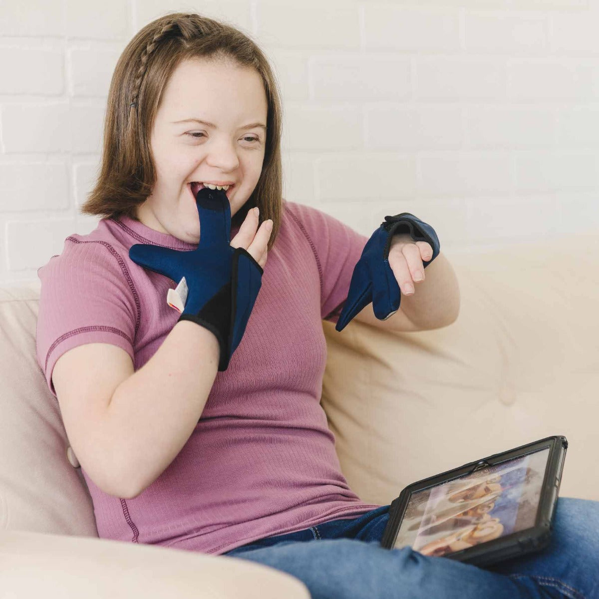 Chewy Gloves - Adjustable - Set of 2