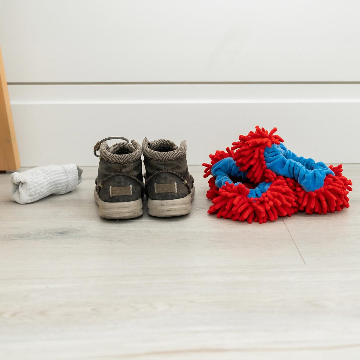 Anemone Floor Sliders