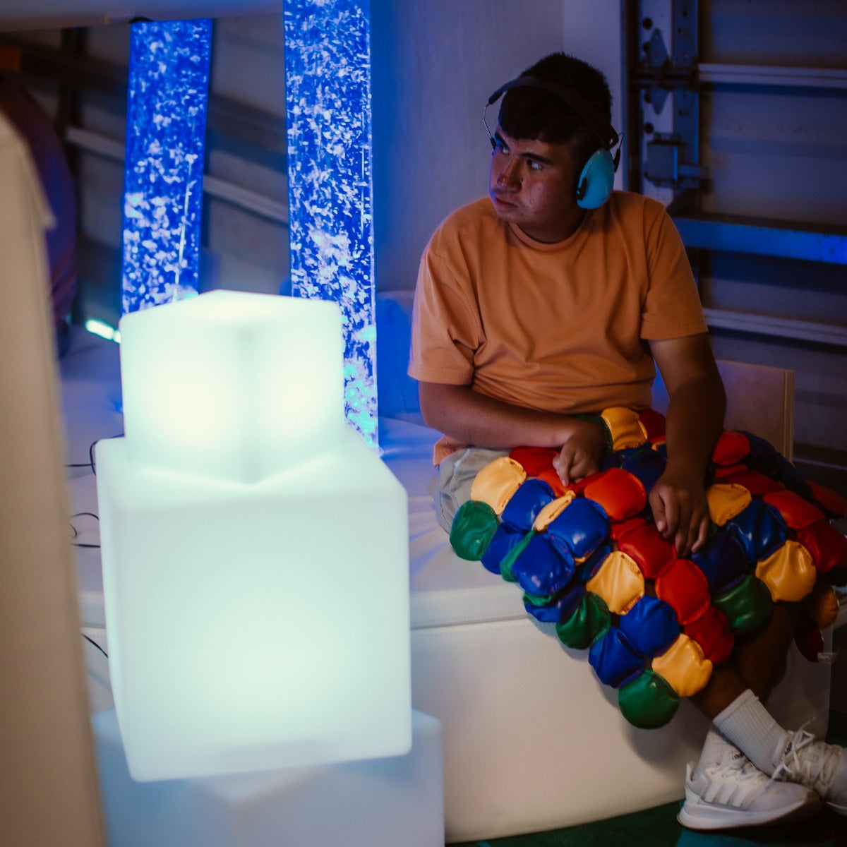 Chill Corner Small 8' x 8'