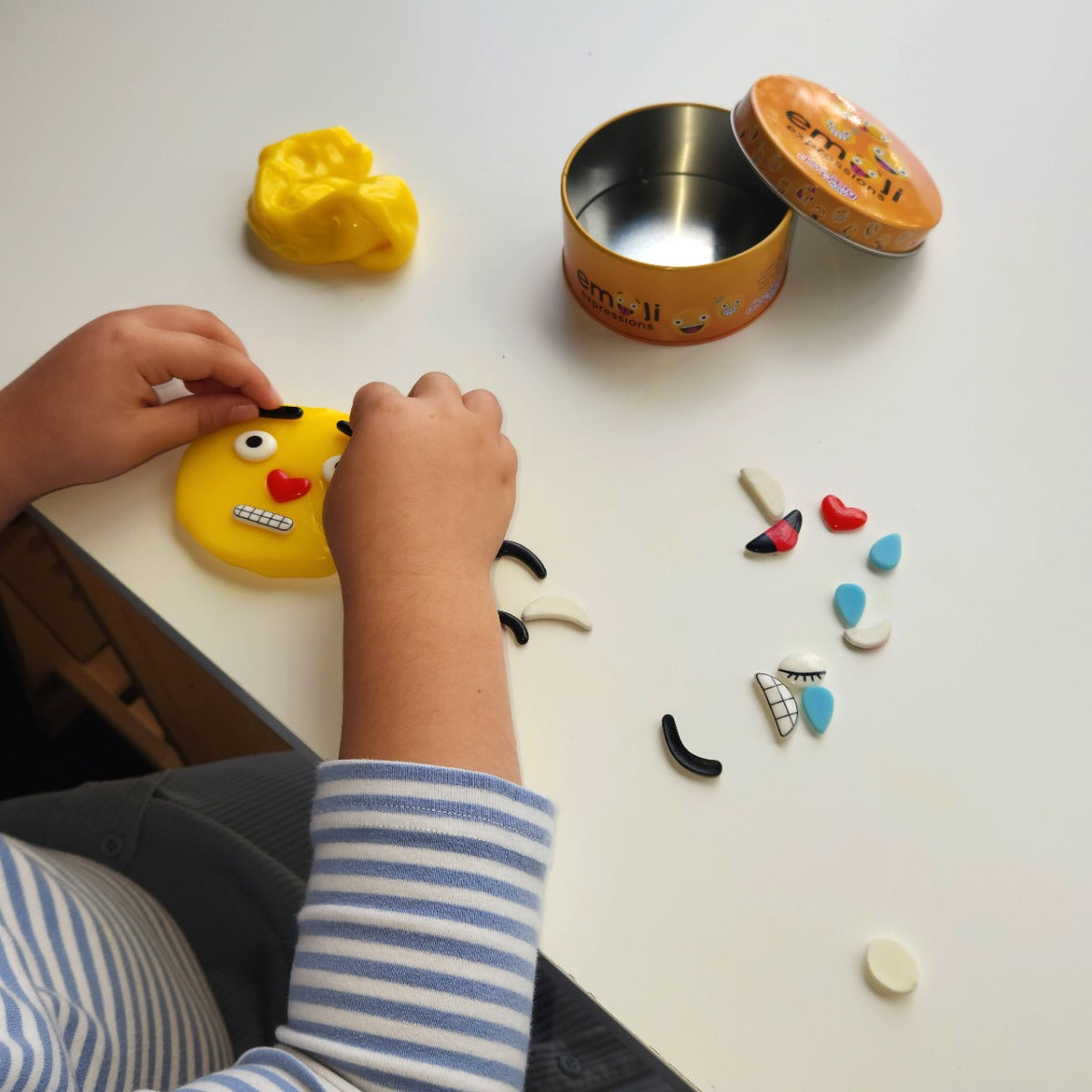 Discovery Putty® - Emoji Expressions